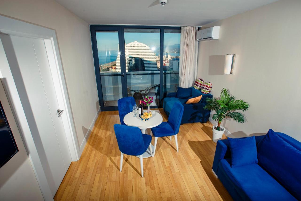 Orbi City Luxury Suite Batumi Bagian luar foto