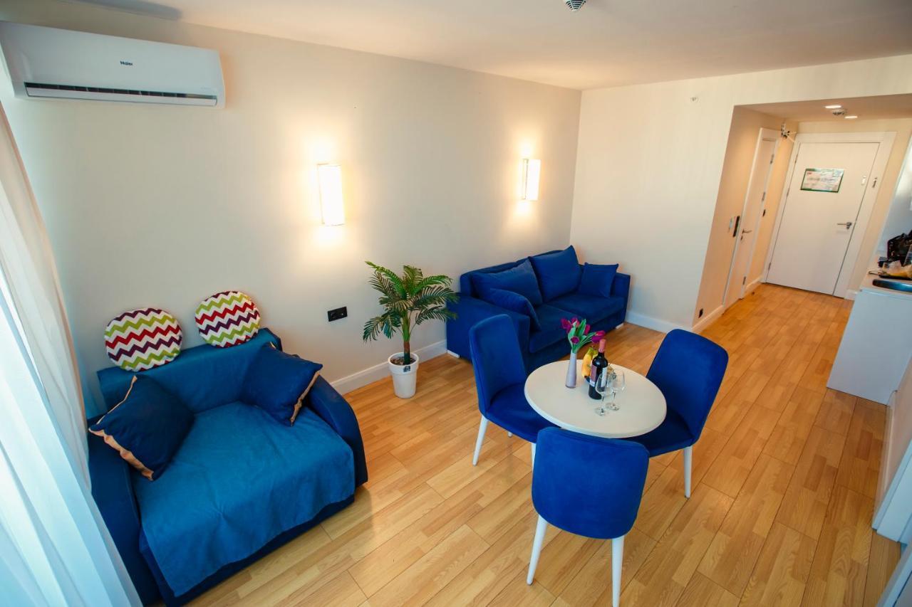 Orbi City Luxury Suite Batumi Bagian luar foto