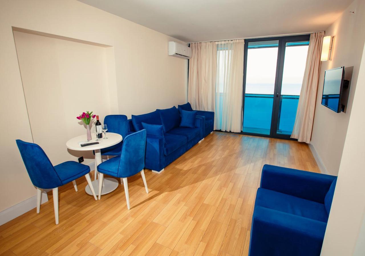 Orbi City Luxury Suite Batumi Bagian luar foto