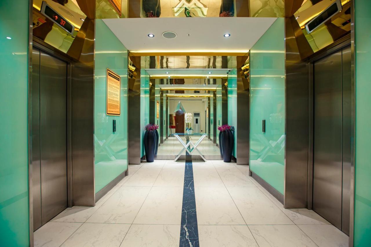 Orbi City Luxury Suite Batumi Bagian luar foto