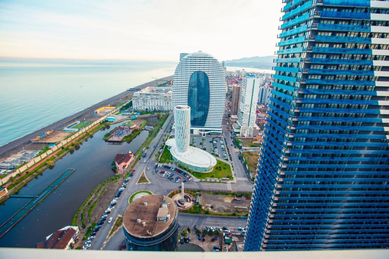 Orbi City Luxury Suite Batumi Bagian luar foto