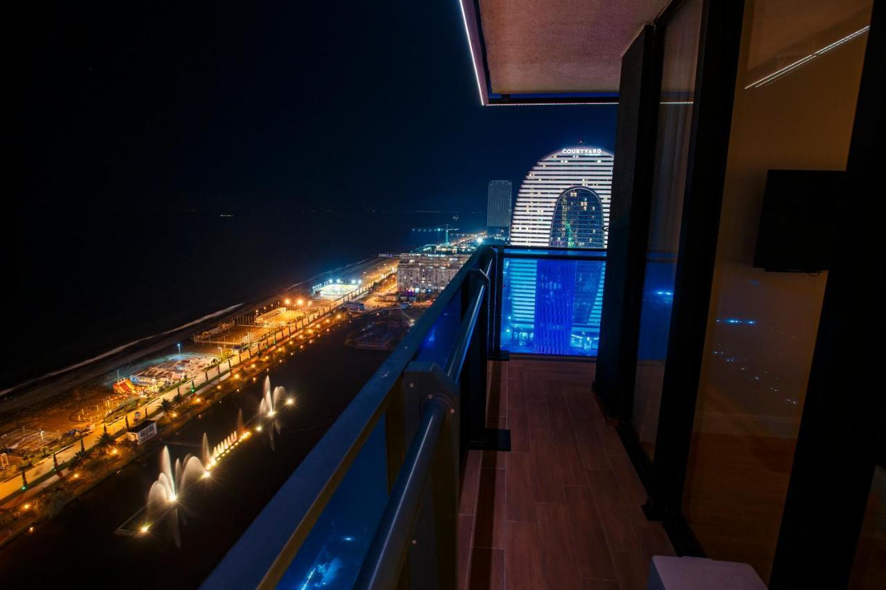 Orbi City Luxury Suite Batumi Bagian luar foto