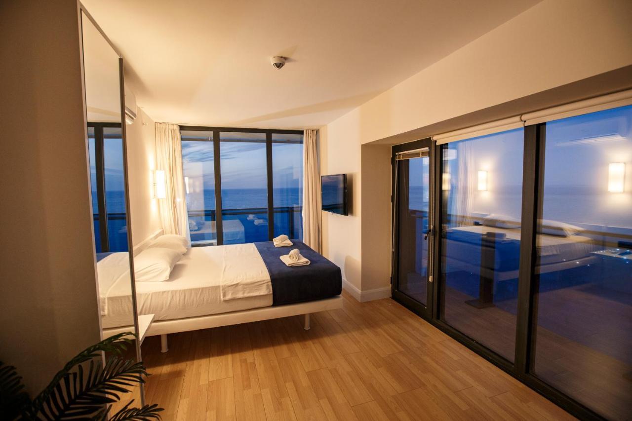 Orbi City Luxury Suite Batumi Bagian luar foto