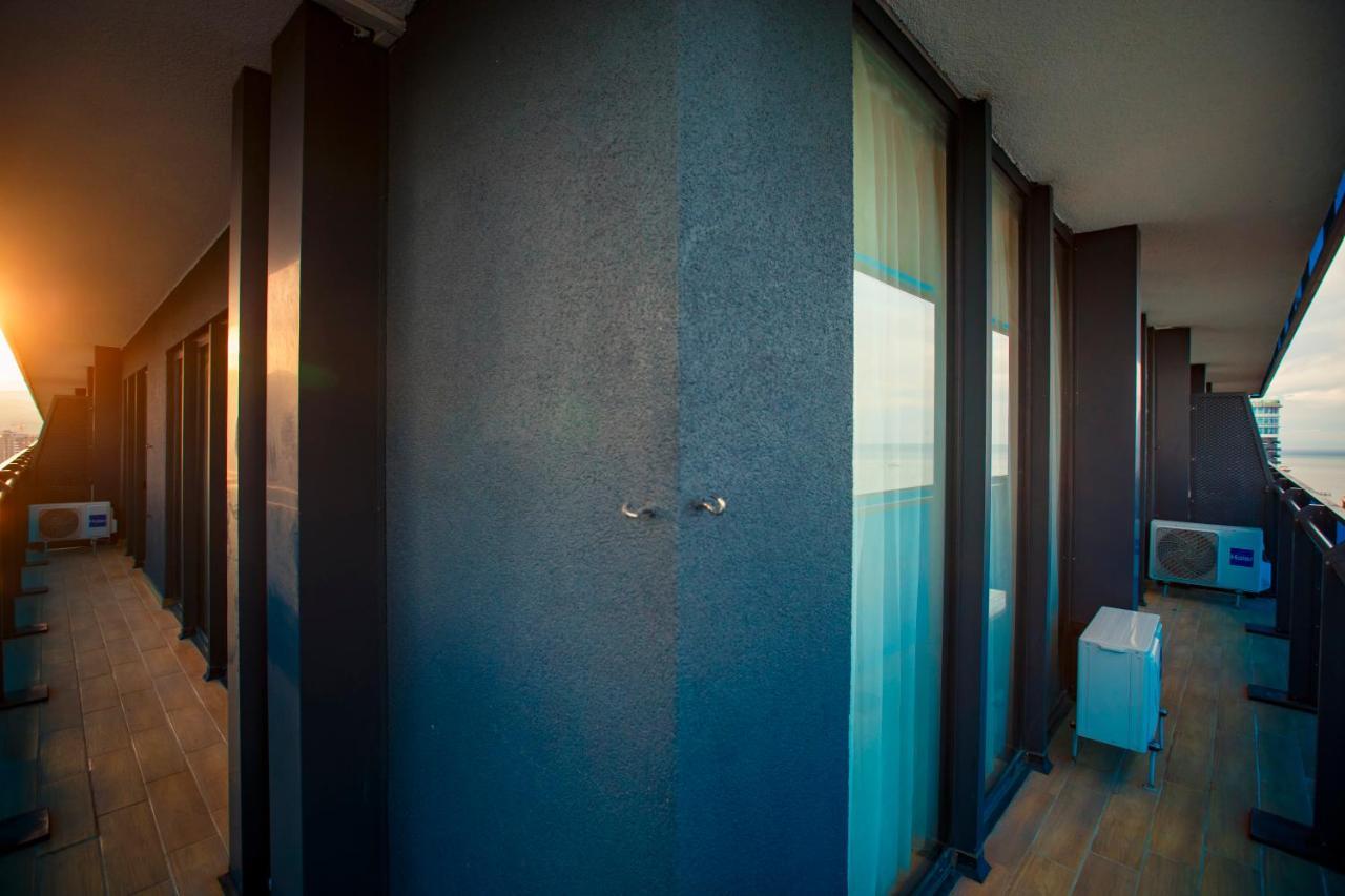 Orbi City Luxury Suite Batumi Bagian luar foto