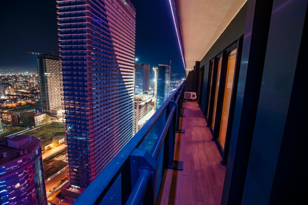 Orbi City Luxury Suite Batumi Bagian luar foto