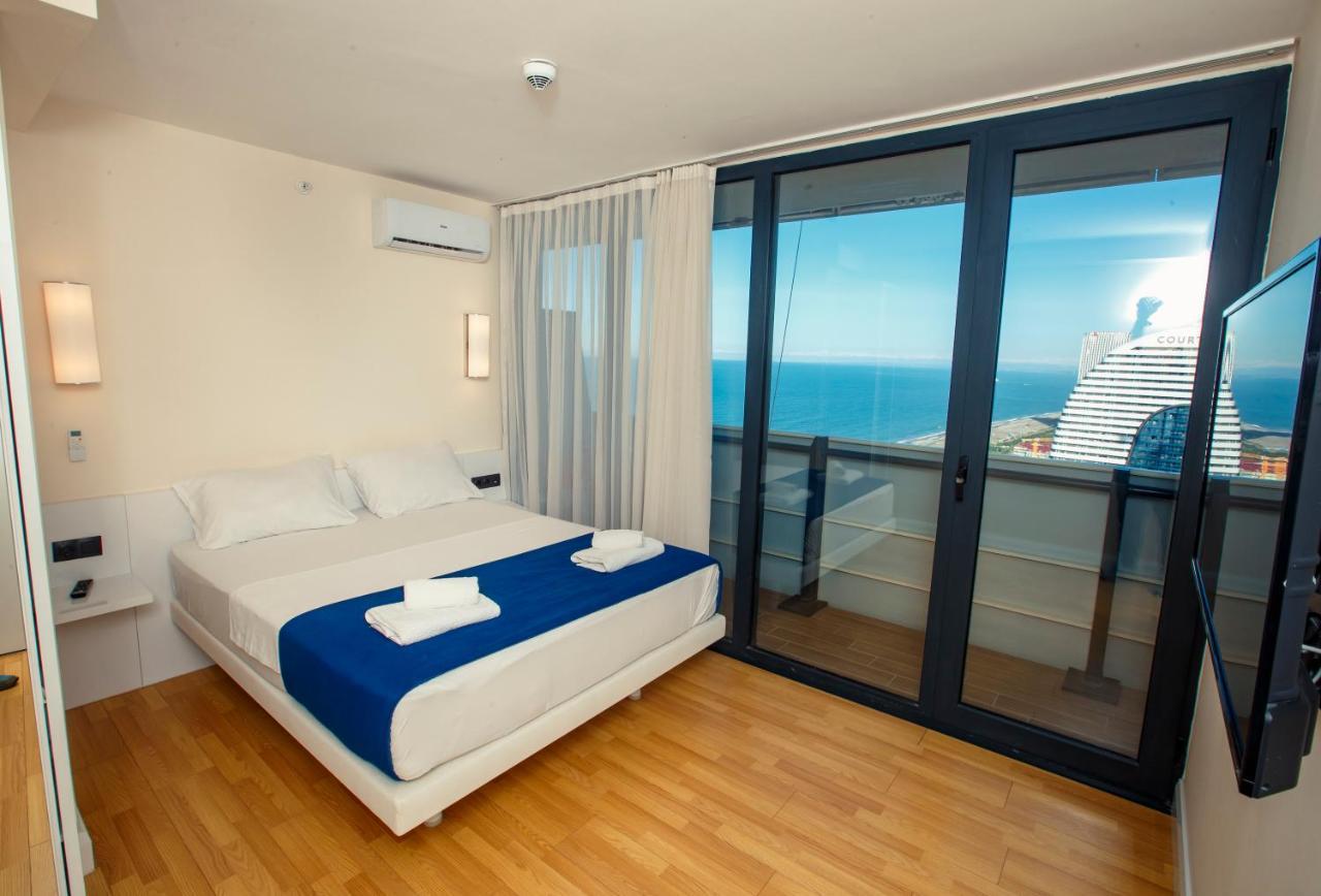Orbi City Luxury Suite Batumi Bagian luar foto