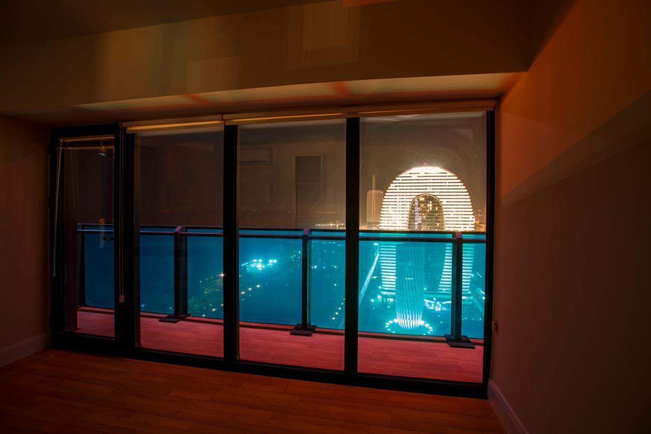 Orbi City Luxury Suite Batumi Bagian luar foto