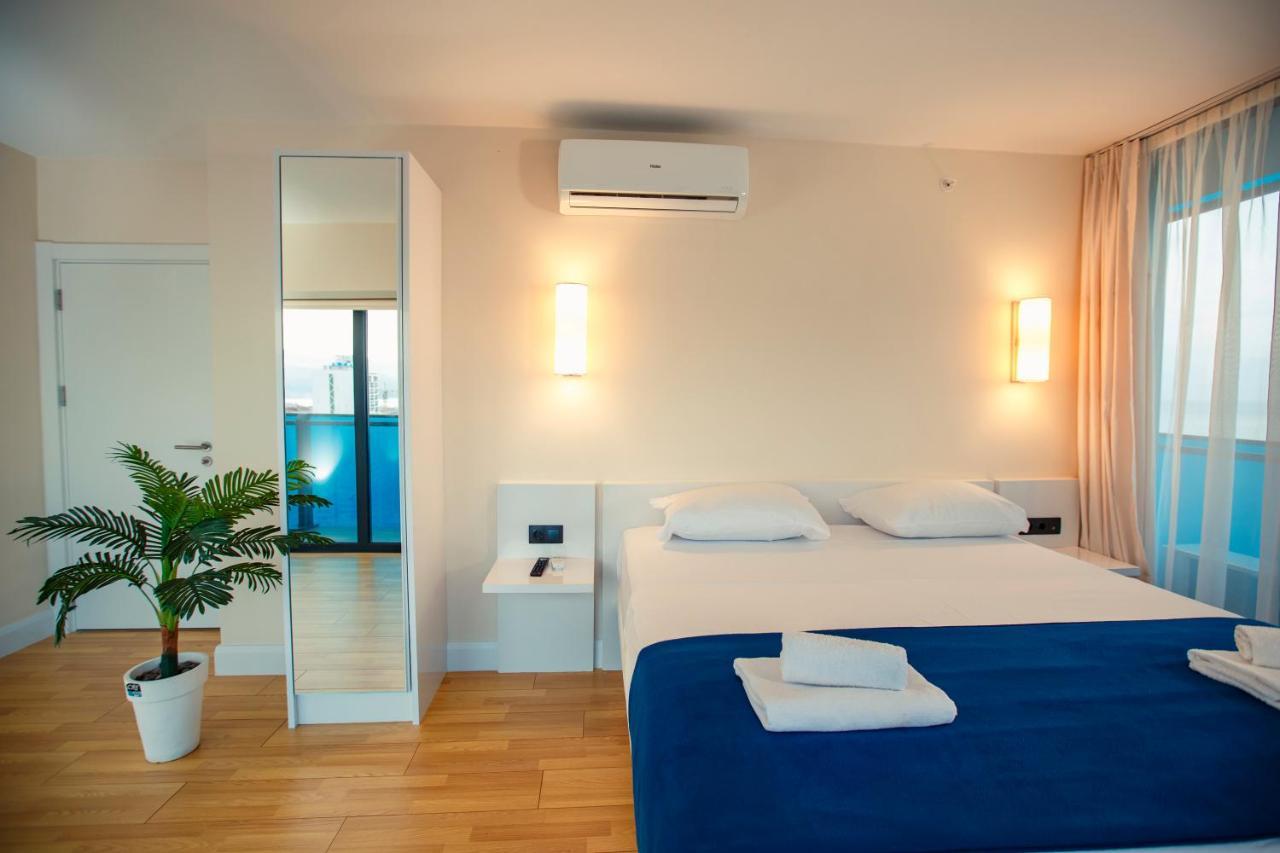 Orbi City Luxury Suite Batumi Bagian luar foto